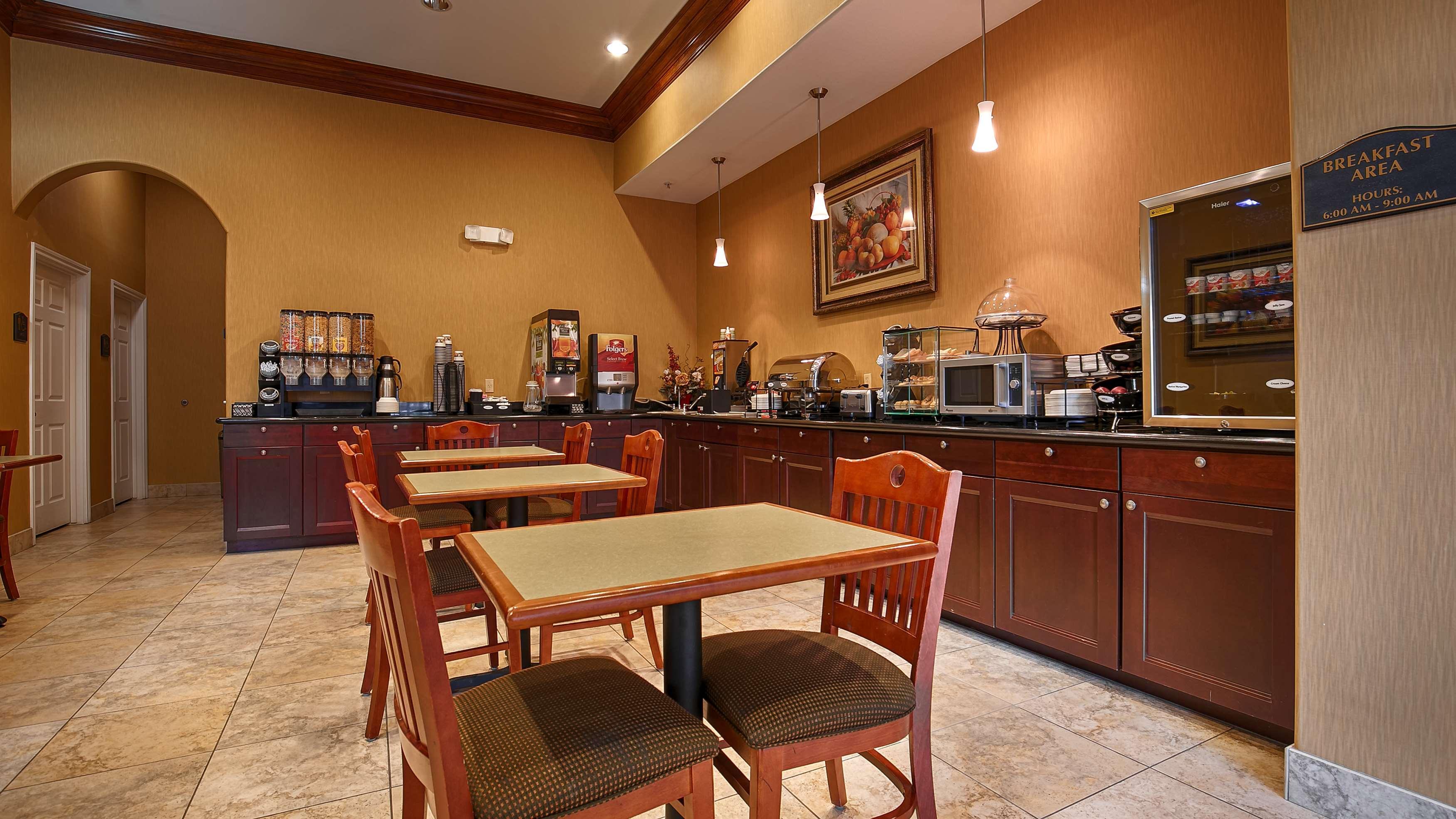 贝斯特韦斯特新凯尼套房酒店 New Caney 外观 照片